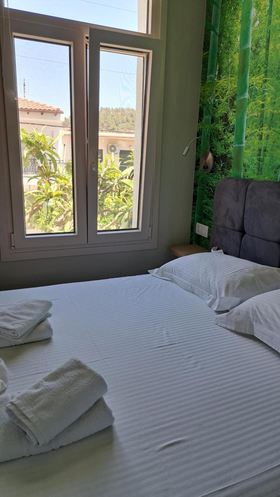Hotel George Liménasz Kültér fotó